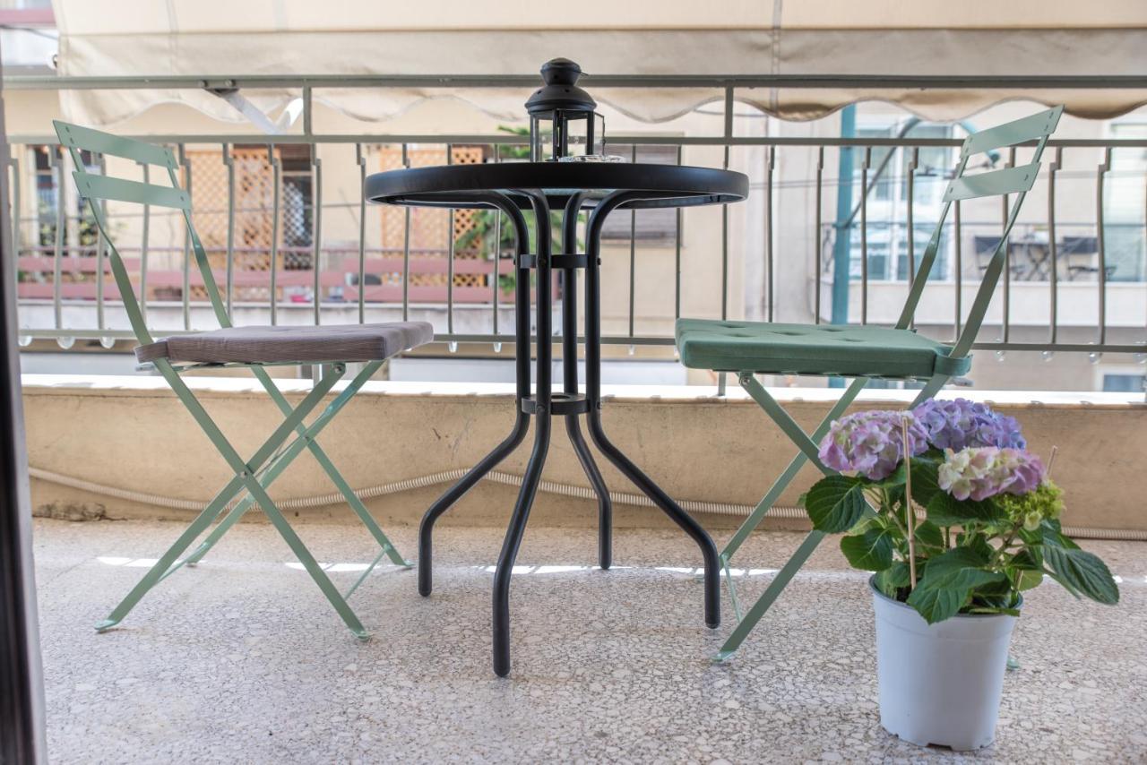 Amazing Apartment 2 Min To Acropolis Atenas Exterior foto